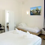 Weber 117 Hotel