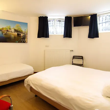 Отель Weber 117 Амстердам