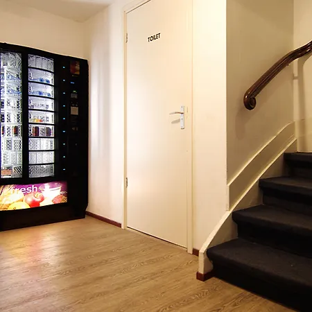 Отель Weber 117 2*