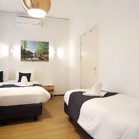 Weber 117 ホテル 2*