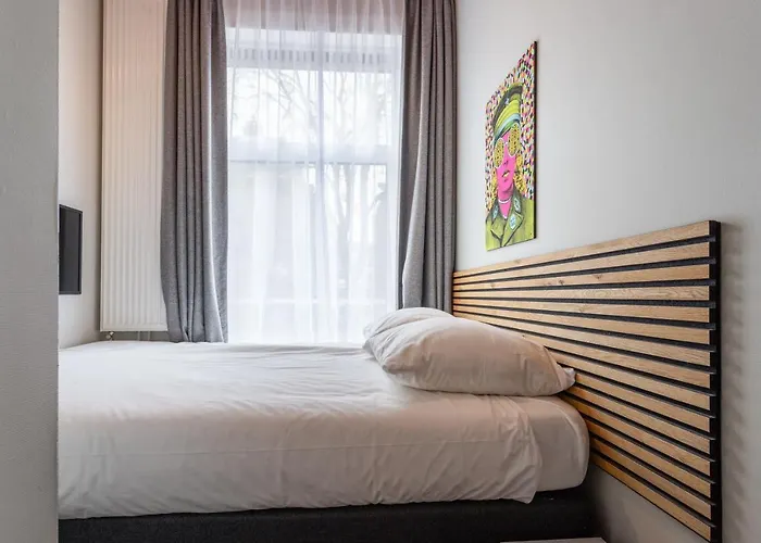 Weber Hotel 117 Hotel 2*