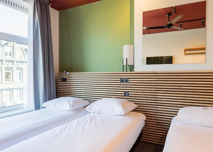 Weber Hotel 117 2* Amsterdam