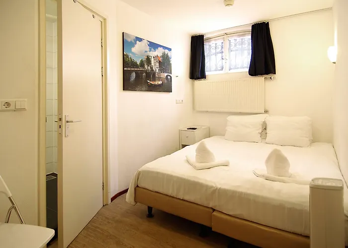 Weber Hotel 117 Hotel 2*