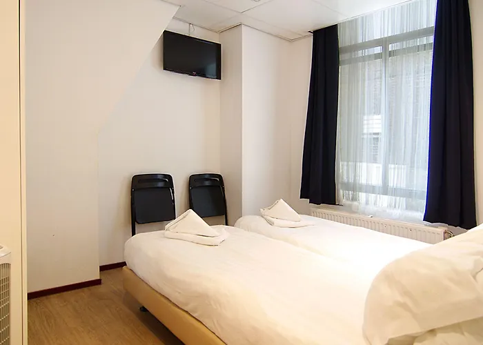 Weber Hotel 117 2* Amsterdam