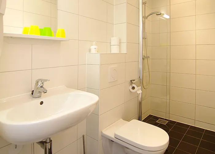 Weber Hotel 117 Hotel 2*