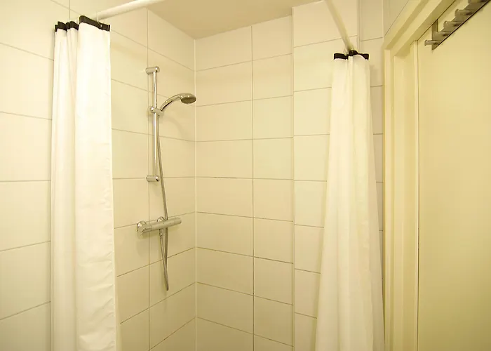 Weber Hotel 117 Hotel 2*