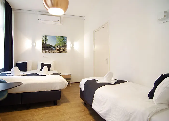 Weber Hotel 117 Hotel 2*