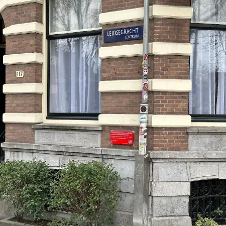 Weber 117 Hotel