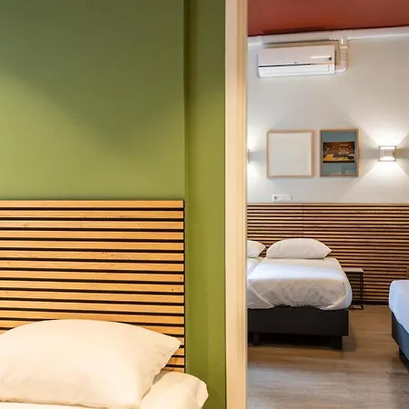 Weber Hotel 117