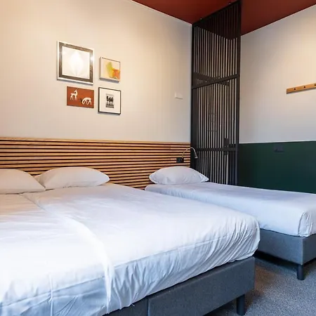 Weber Hotel 117